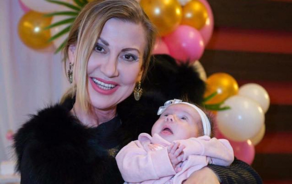 Снимки от погачата на първата внучка на Илиана Раева